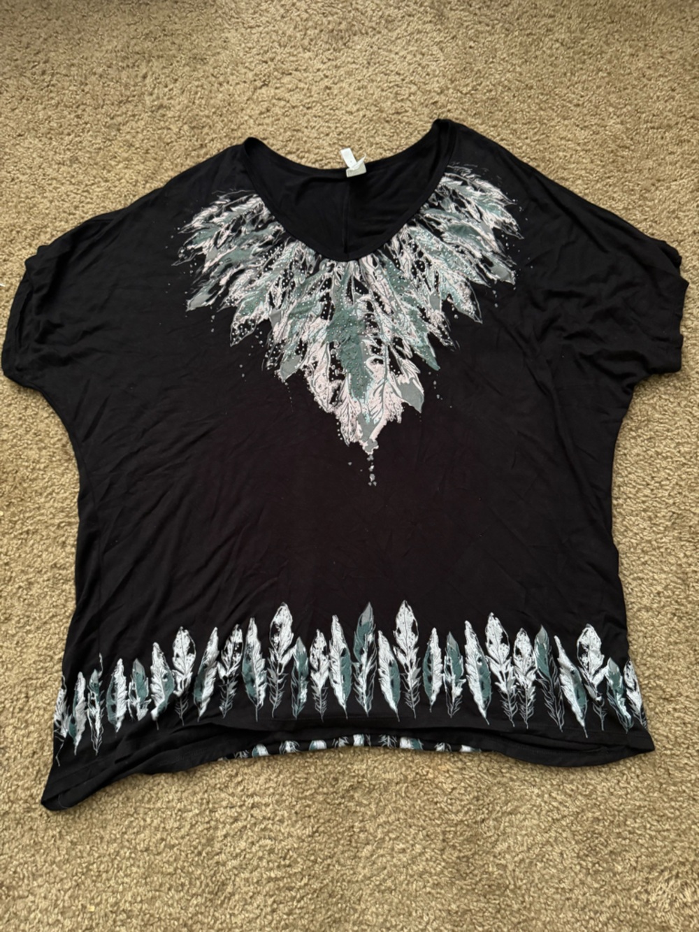 Black Tee with Mint & White Feather Burst